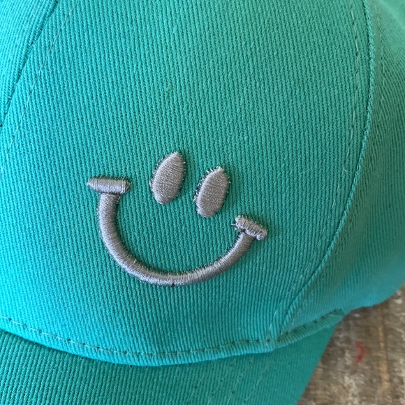 Teal Smiley Face Hat - Picture 3 of 4